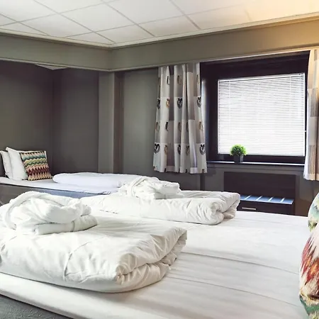 Easy Hotel